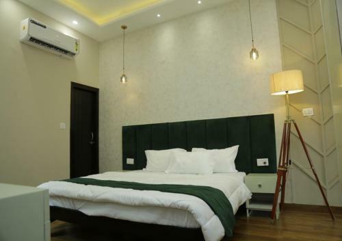 Hotel Exotic Court By Nukkar
