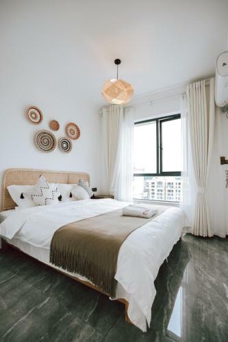 Locals Apartment House 22