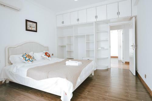 Locals Apartment Inn 23