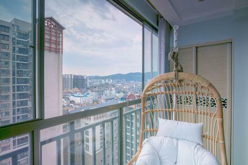 Locals Apartment Place 01