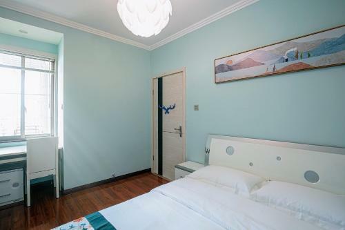 Locals Apartment Place 01