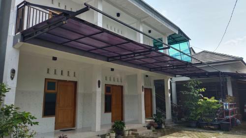 Hotel Oyo 91233 Bismo 85 Family