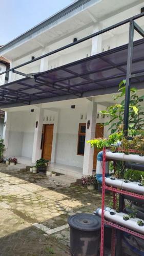 Hotel Oyo 91233 Bismo 85 Family