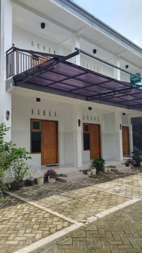 Hotel Oyo 91233 Bismo 85 Family