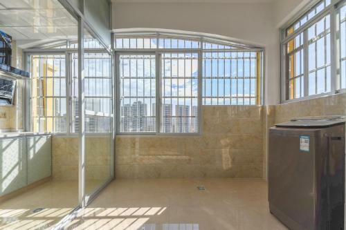 Locals Apartment House 26