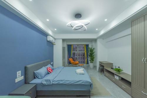 Locals Apartment House 04
