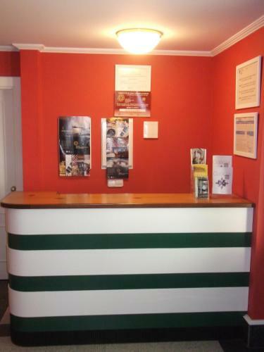 Hostal Val De Serantes