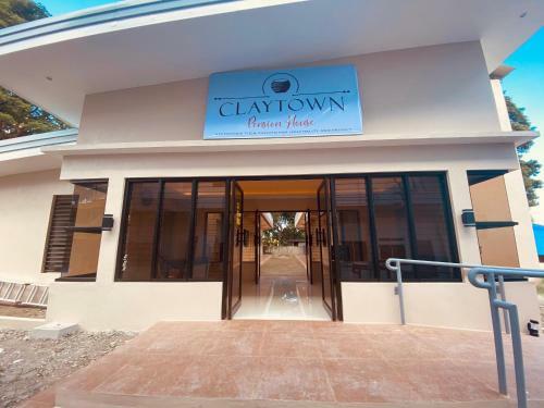 Albergue Claytown Pension House