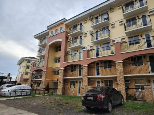 Hotel 1br Condo With Veranda Arezzo Davao