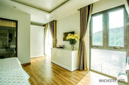 Manchester Hotel Ha Long