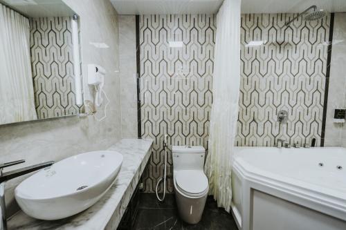 T�m Th?ng Hotel