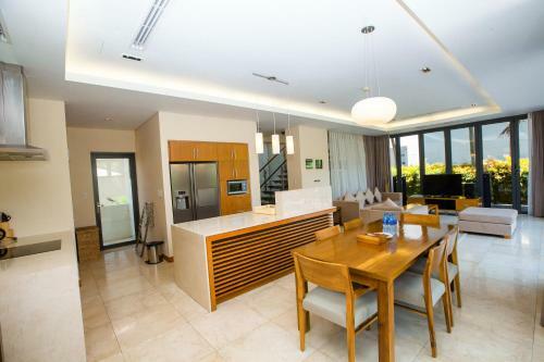 Resort Villa Beach Danang