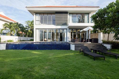 Resort Villa Beach Danang
