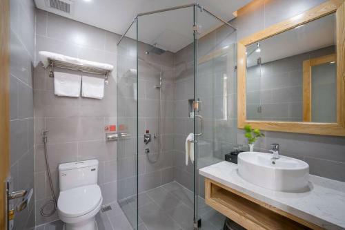 Sea Dragon Apartment & Hotel