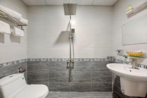 Silver Hotel