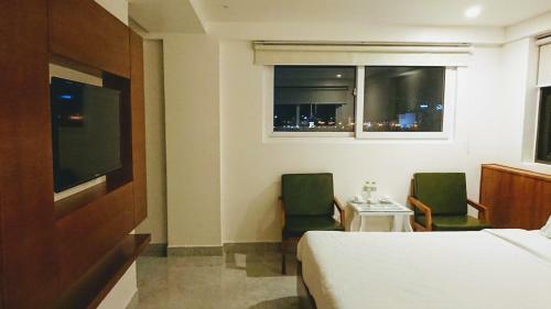 Silver Hotel