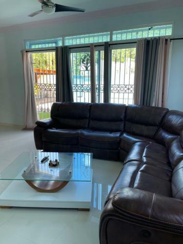 1-2-3 Villa/residencial