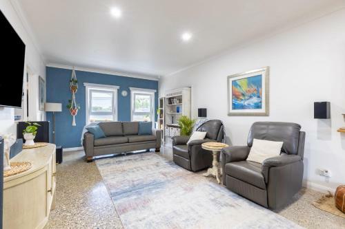 Entire Serviced Apartment With Wifi And Hot Tub