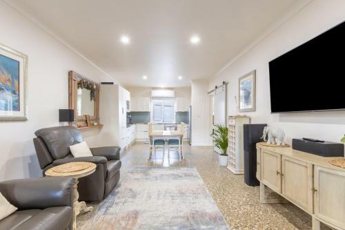 Entire Serviced Apartment With Wifi And Hot Tub