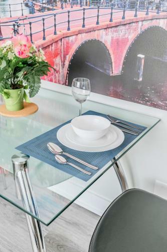 Apartamento Spacious 1br Apt With King Bed And Netflix, Near Downtown!