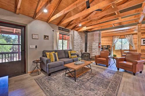 Cabin In Tonto National Forest Deck And Views!