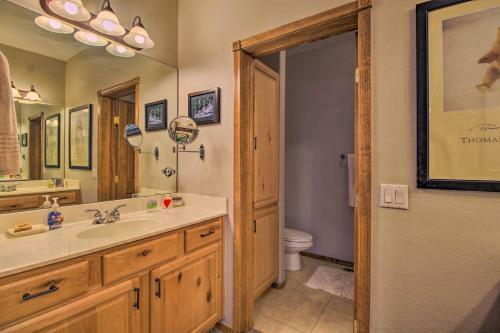 Cozy Show Low Cabin With Fire Pit Golf And Hike!