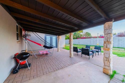 Modern Luxury Home By Old Town - Arcade - Ball