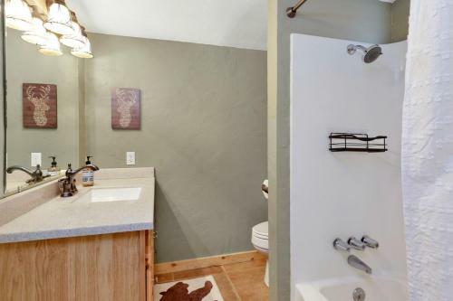 Coyote Pines #2061 By Big Bear Vacations