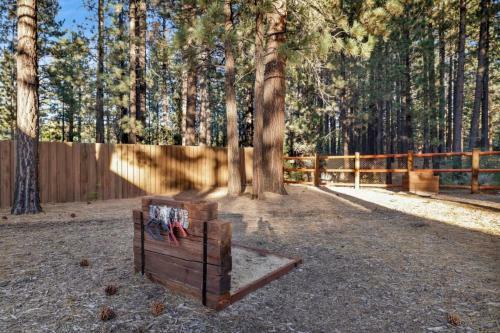 Big Bear Frontier #1943 By Big Bear Vacations