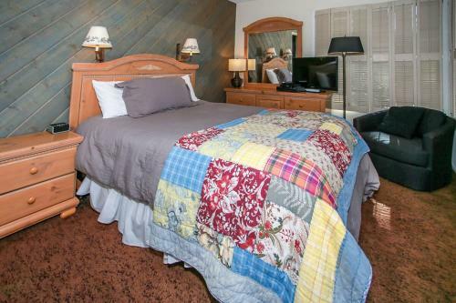 Cozy Bear Lookout #1778 By Big Bear Vacations