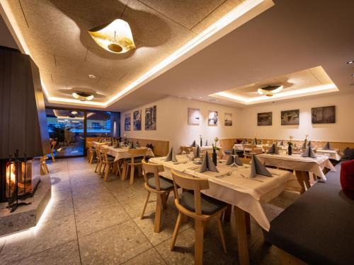 Apartment Emma Deluxe Aparthotel-15