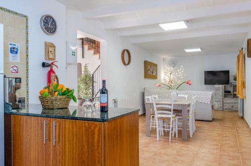 Yourhouse Ca Na Capitana, Villa With Private Pool And Garden