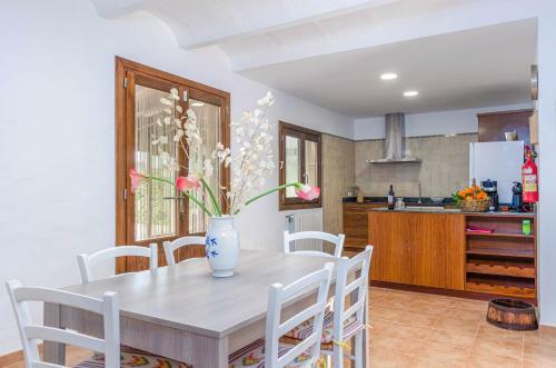 Yourhouse Ca Na Capitana, Villa With Private Pool And Garden