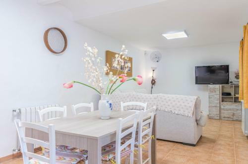 Yourhouse Ca Na Capitana, Villa With Private Pool And Garden