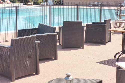Bright Gite With Garden-terrace And Pool