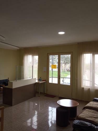 Hostal Gorijvari Resort