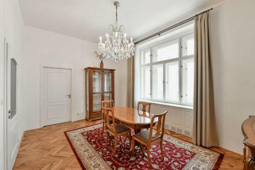 Sukhumi Apart Top