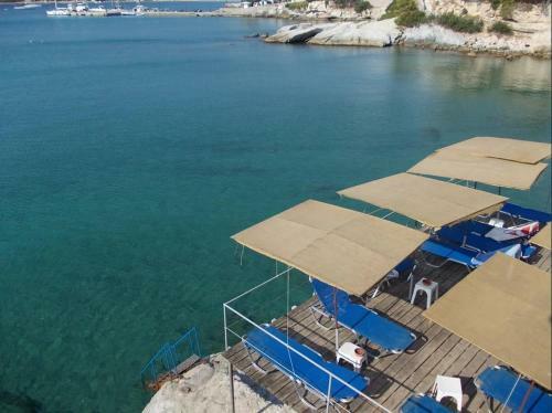 Posada Aegina Beachfront Suites - Argo Seaside Stays