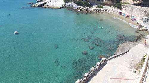 Posada Aegina Beachfront Suites - Argo Seaside Stays