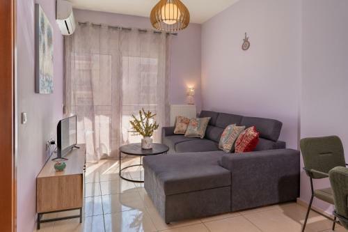 Arie's 1 Bedroom Apartment