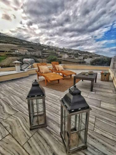 Spacious House For 6, View 360 ,in The Vineyards