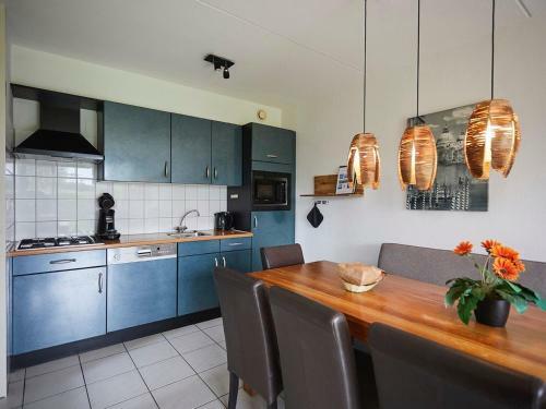 Coy Holiday Home With Large Garden, In Zeeland