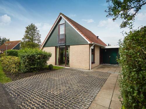 Cozy Holiday Home With A Dishwasher, In Zeeland