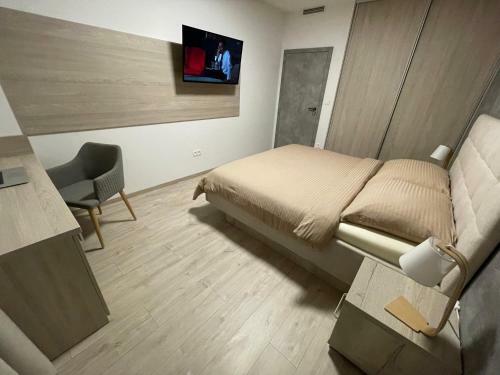 Greenbay Apartment With Free Parking