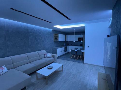 Greenbay Apartment With Free Parking