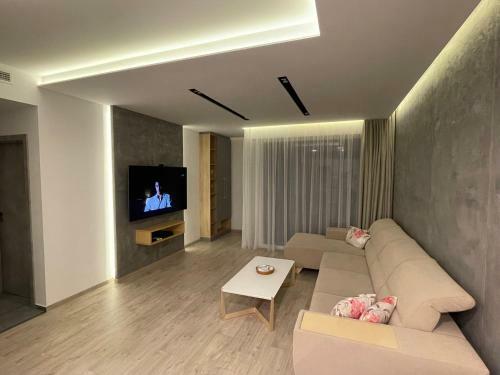 Greenbay Apartment With Free Parking