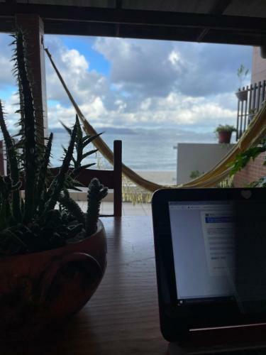 Casa P� Na Areia Sc De Frente Para O Mar