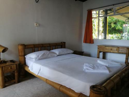 Hotel Las Acacias