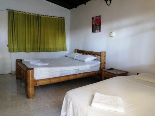 Hotel Las Acacias
