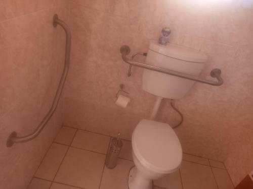 Bed & Breakfast Kgatholoha Guest House